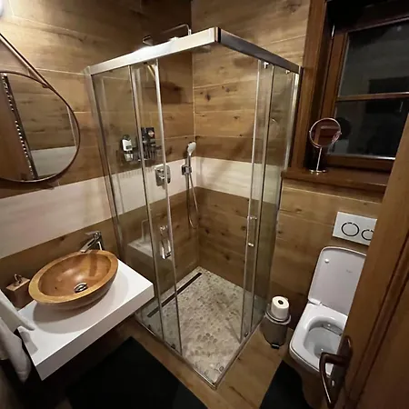 House Cicmany- Relaxacne Zariadenie S Ubytovanim * Čičmany