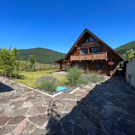 House Cicmany- Relaxacne Zariadenie S Ubytovanim Dovolenkový dom